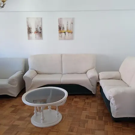 Piso Amplio Y Comodo דירה